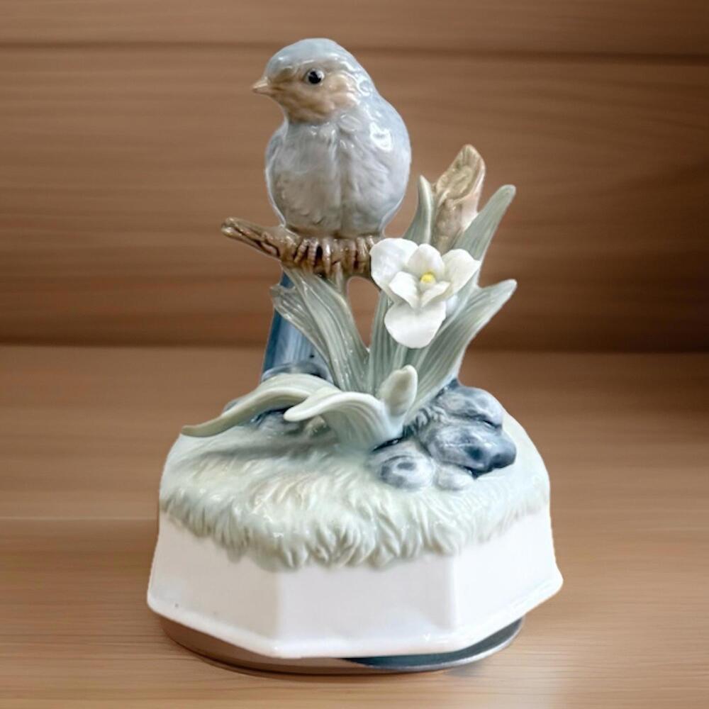 Vintage Otagiri Porcelain Figurine Music box Hanpainted Working 1960-70s